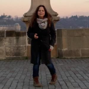 Meet your Posher, Talia